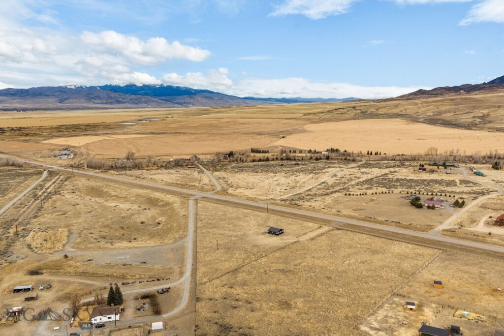 3683 MT Hwy 287 E, Sheridan MT 59749