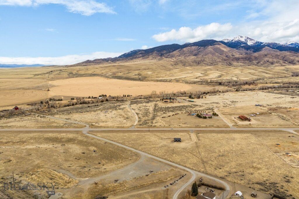 3683 MT Hwy 287 E, Sheridan MT 59749