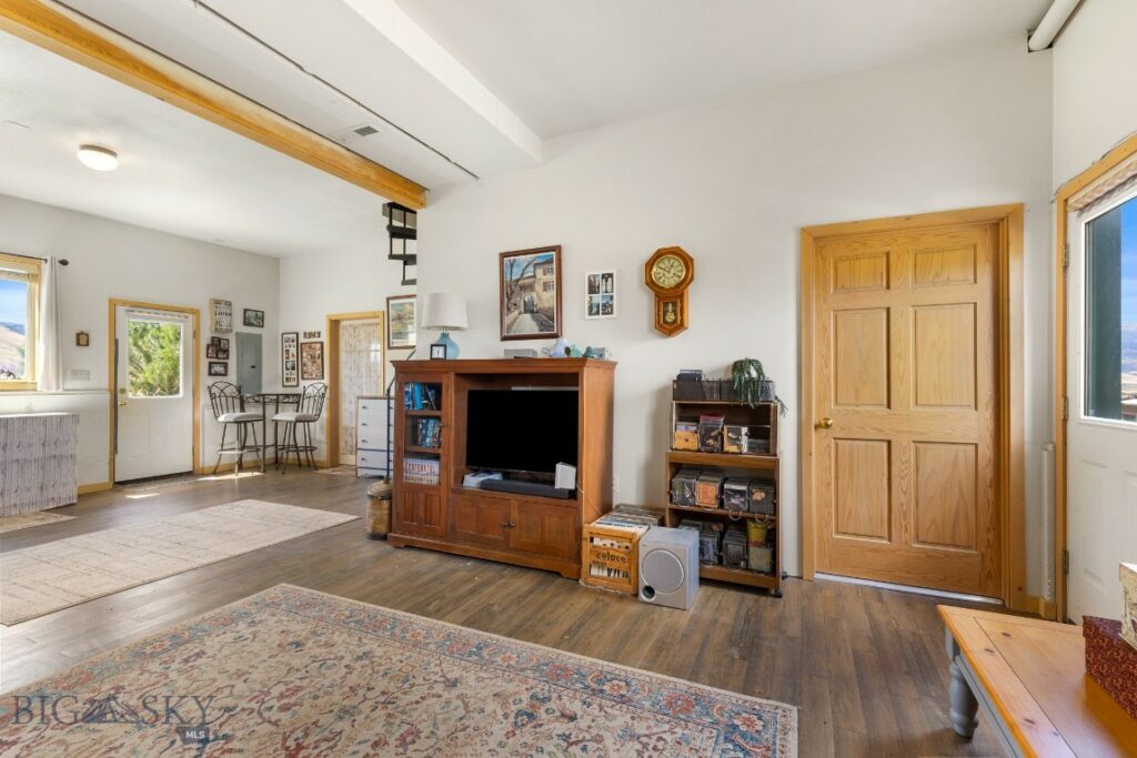 37 Bridger Meadow Lane, Pray MT 59065