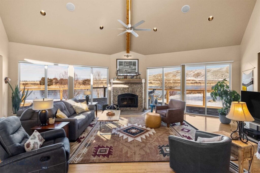 37 Missouri View Loop, Toston MT 59643