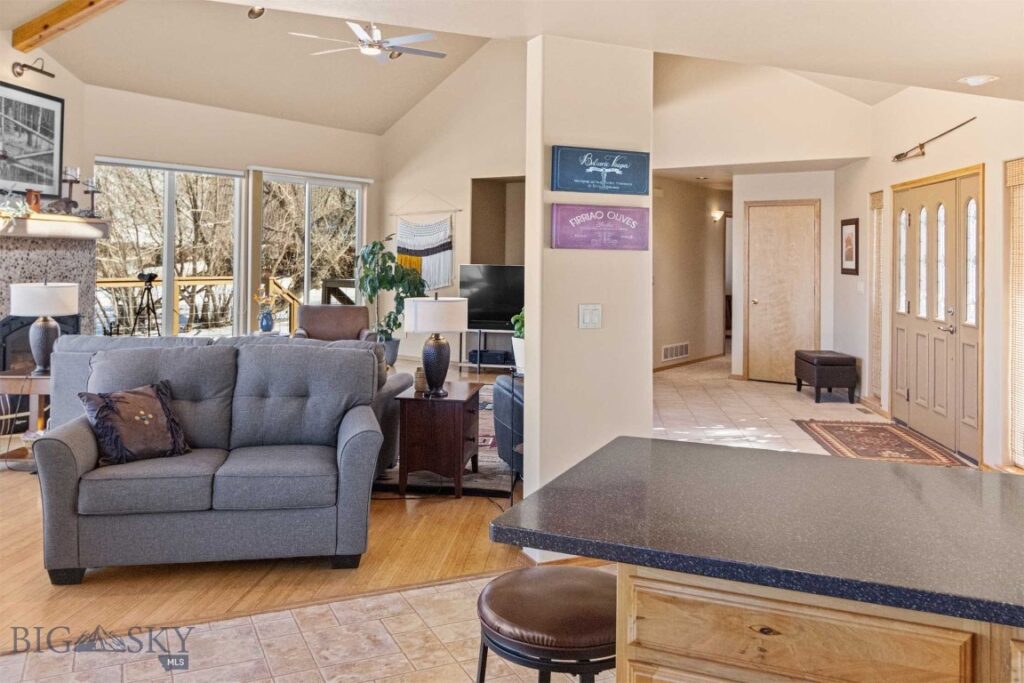 37 Missouri View Loop, Toston MT 59643