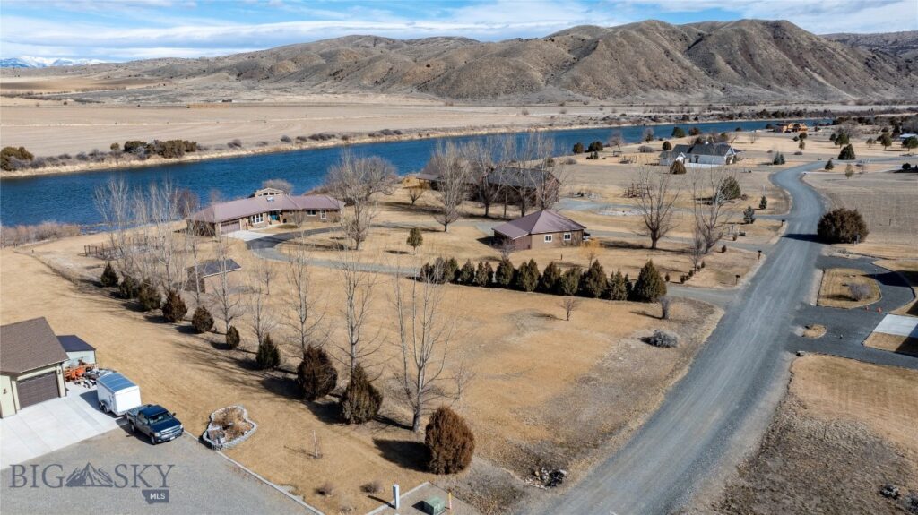 37 Missouri View Loop, Toston MT 59643