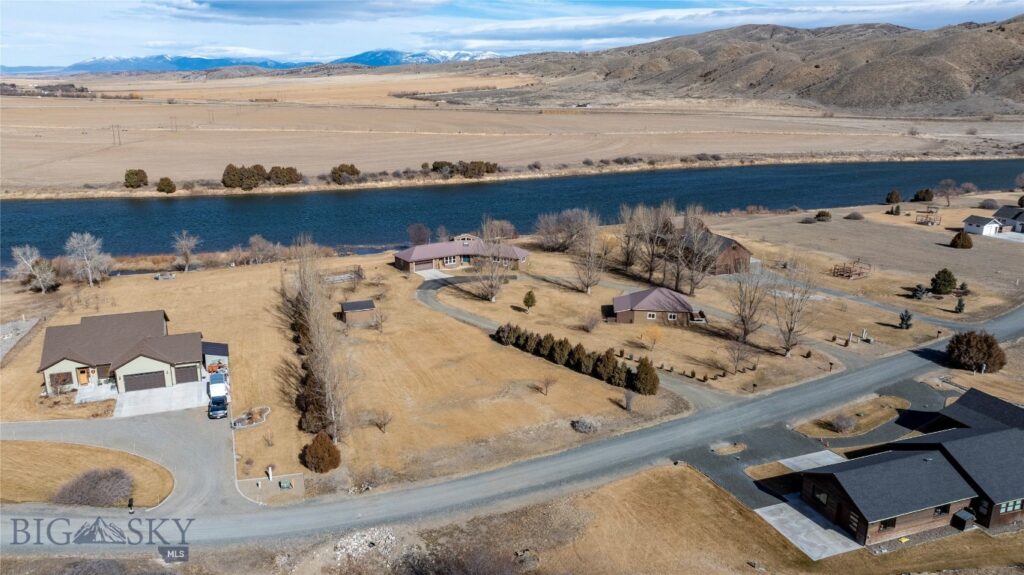 37 Missouri View Loop, Toston MT 59643