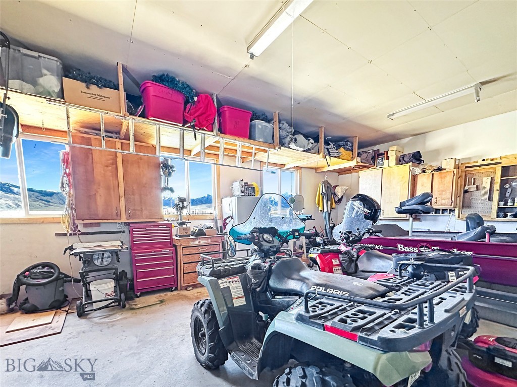 37 Staggers Lane South, Cameron MT 59720