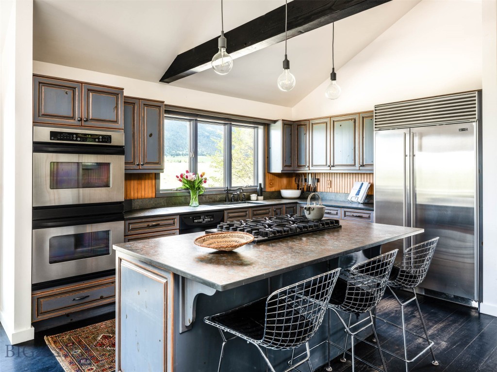 370 Star Ridge Road, Bozeman MT 59715