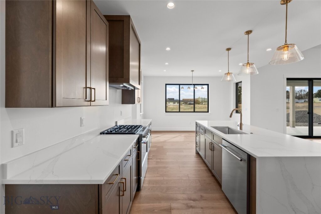 374 Cushing Lane, Manhattan MT 59714