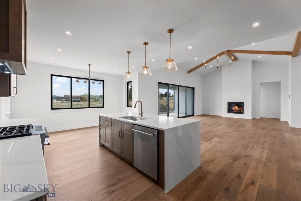 374 Cushing Lane, Manhattan MT 59714