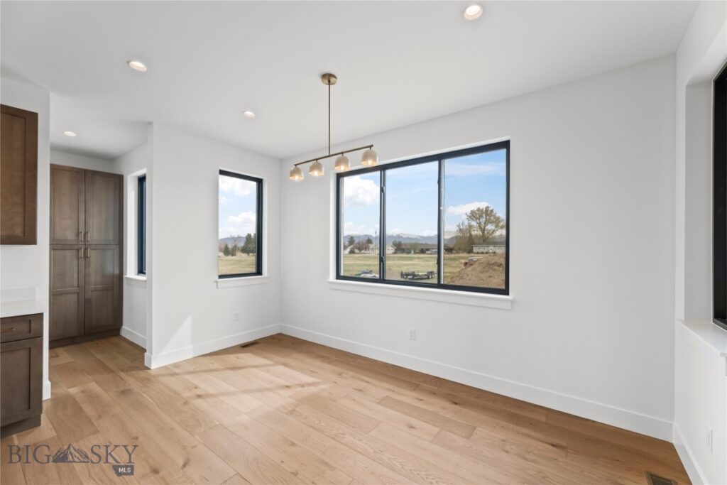 374 Cushing Lane, Manhattan MT 59714