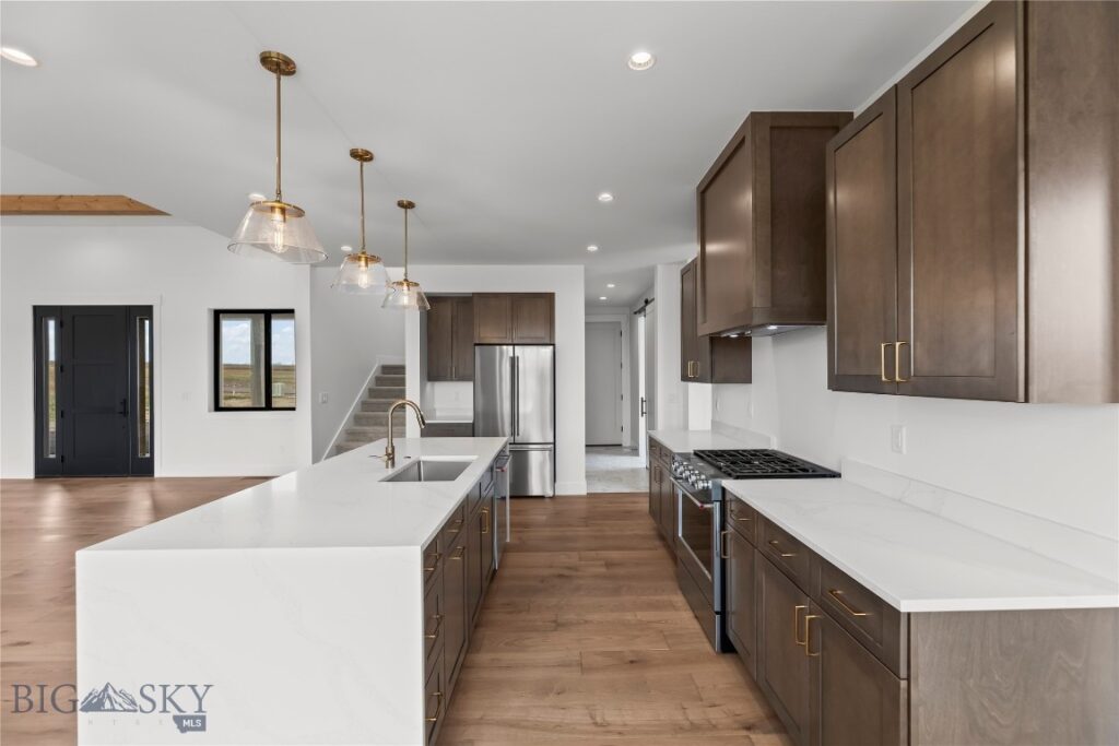 374 Cushing Lane, Manhattan MT 59714