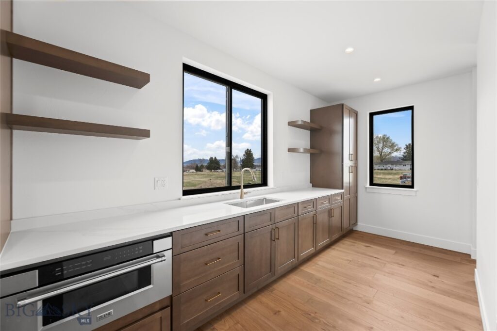 374 Cushing Lane, Manhattan MT 59714