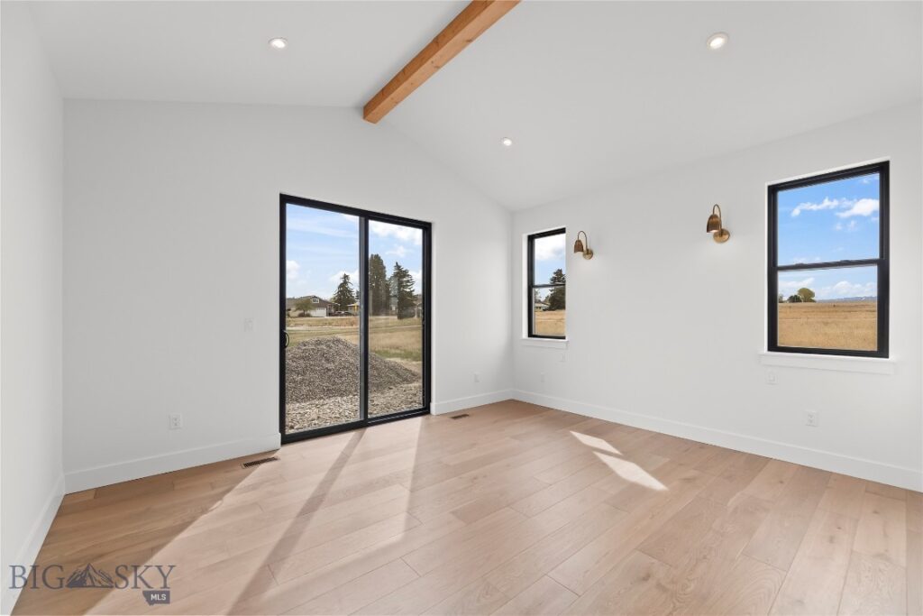 374 Cushing Lane, Manhattan MT 59714