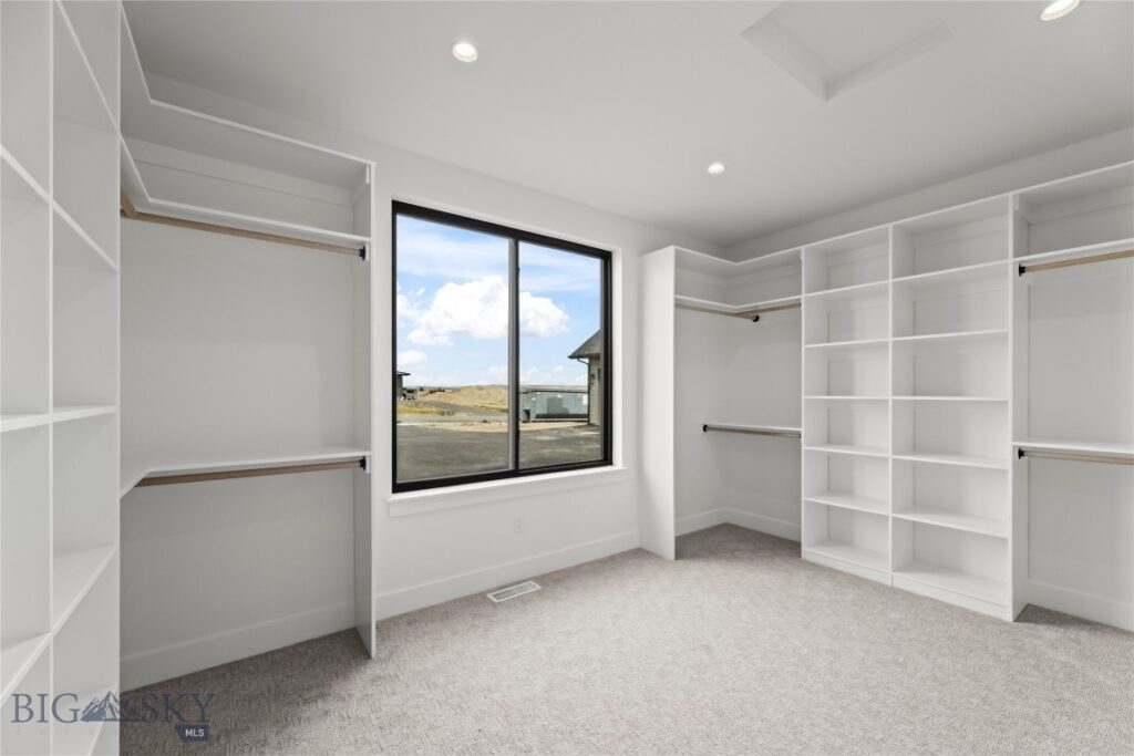 374 Cushing Lane, Manhattan MT 59714