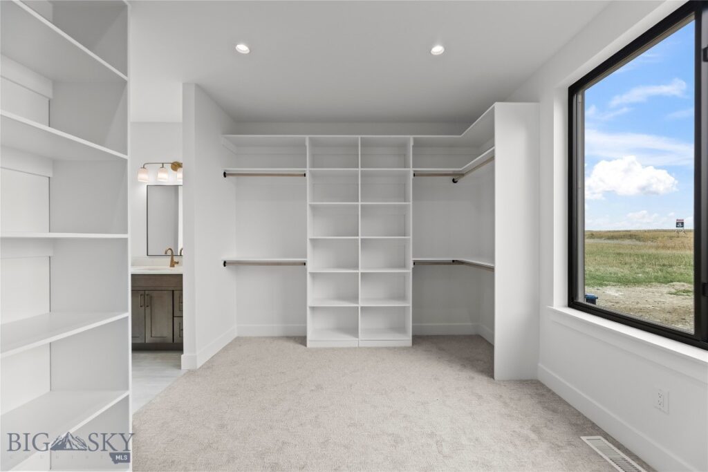 374 Cushing Lane, Manhattan MT 59714