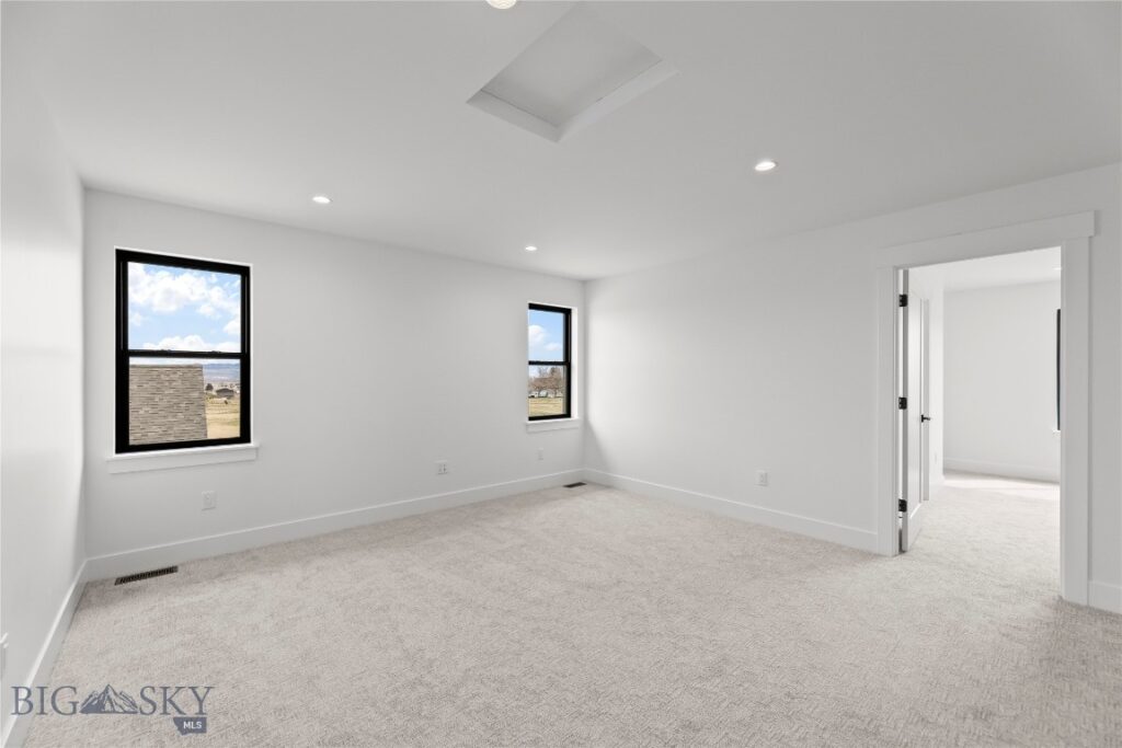 374 Cushing Lane, Manhattan MT 59714