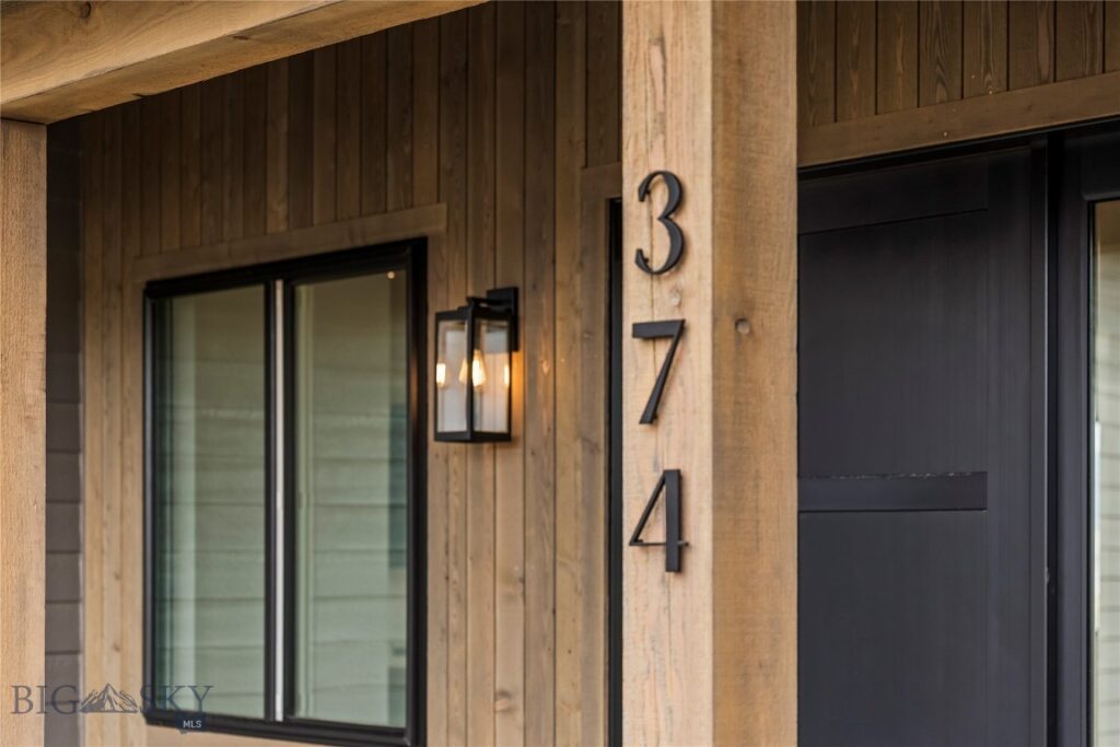 374 Cushing Lane, Manhattan MT 59714