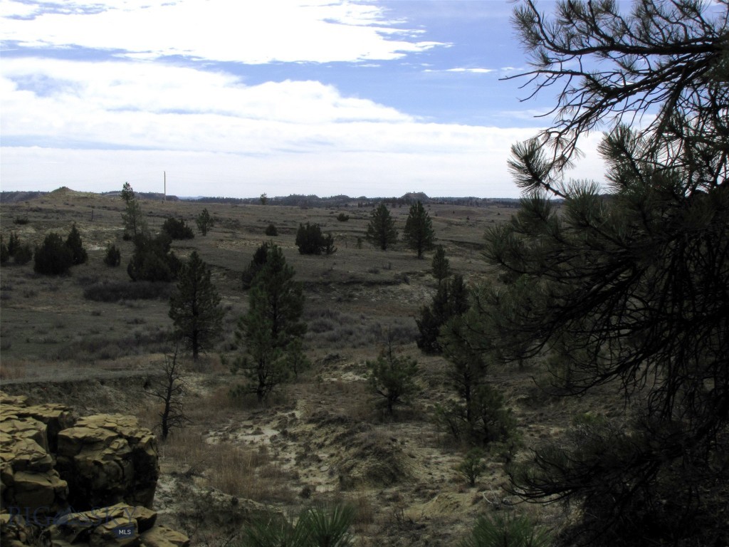 3808 Moon Creek Road, Miles City MT 59301