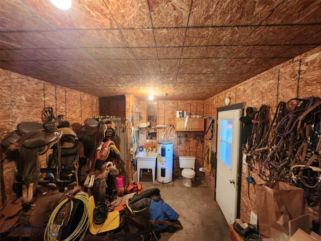 39 Gunsight, Plains MT 59859