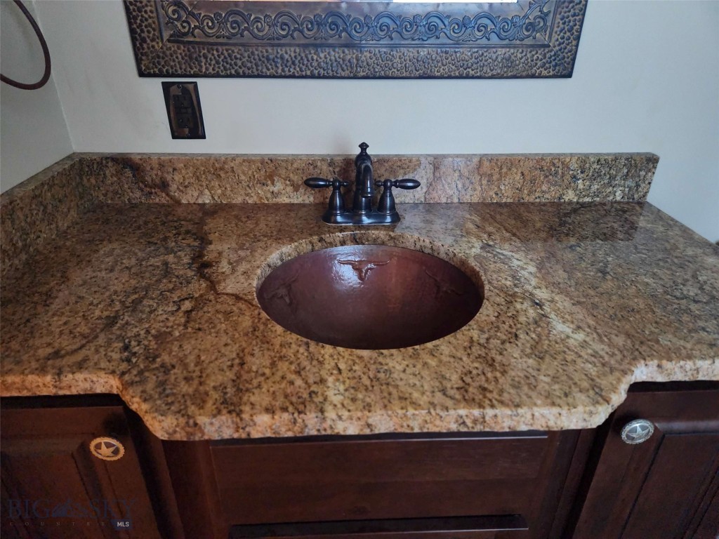 39 Gunsight, Plains MT 59859