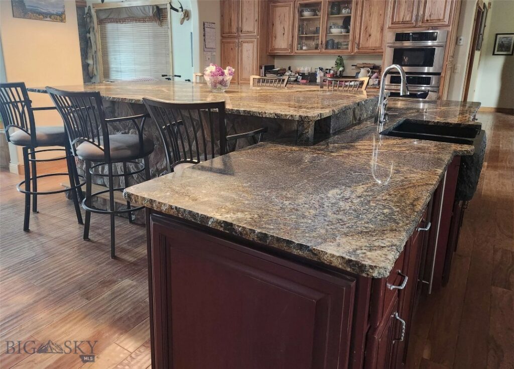 39 Gunsight, Plains MT 59859