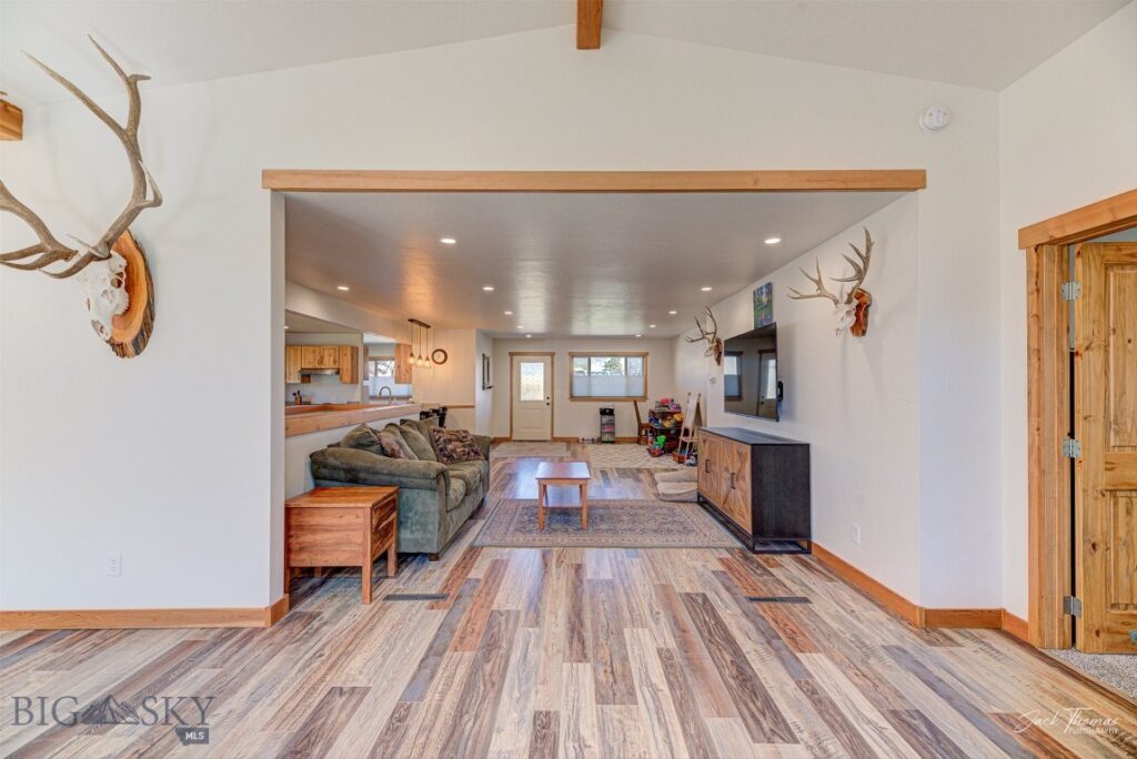 3925 W US Highway 12, Helena MT 59601