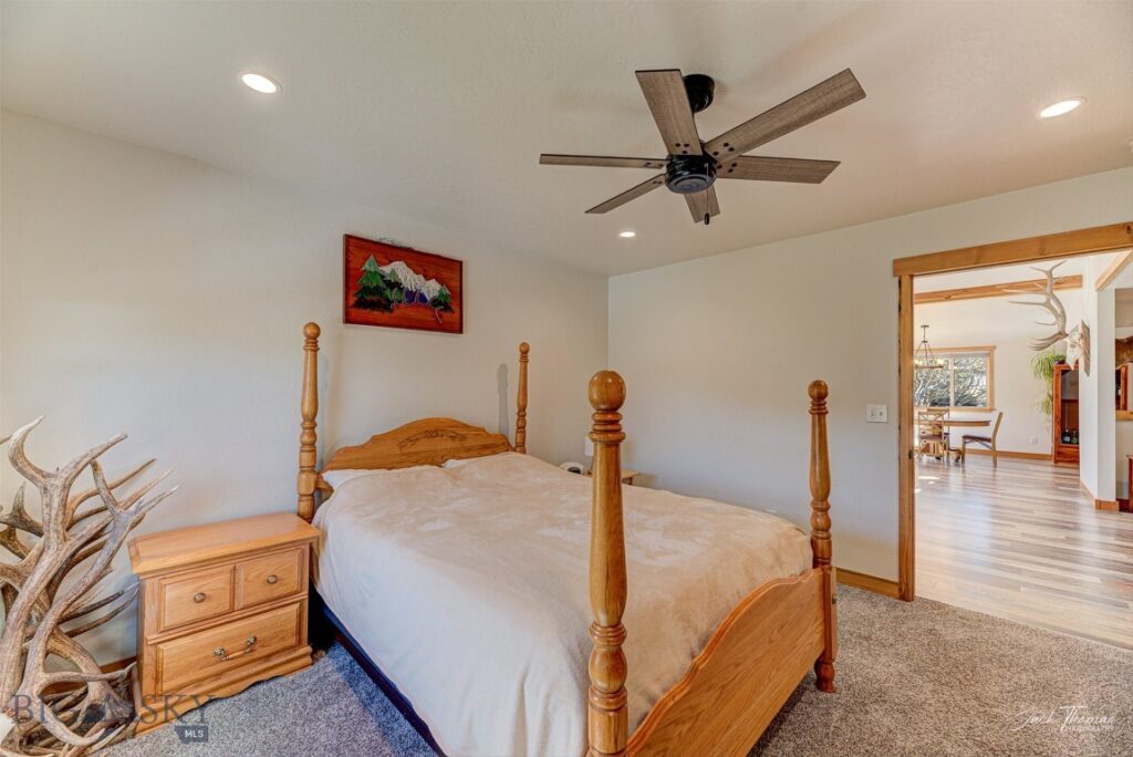 3925 W US Highway 12, Helena MT 59601