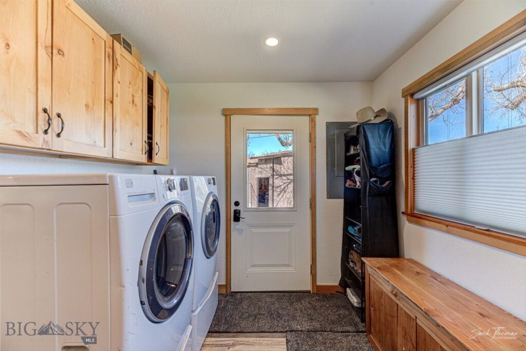 3925 W US Highway 12, Helena MT 59601