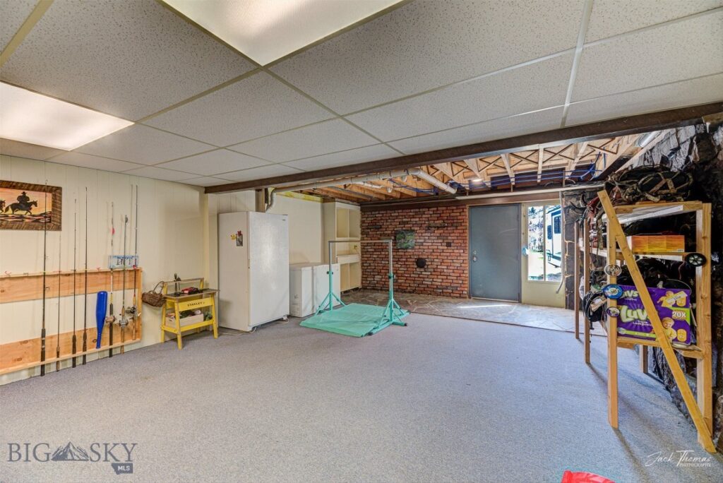 3925 W US Highway 12, Helena MT 59601