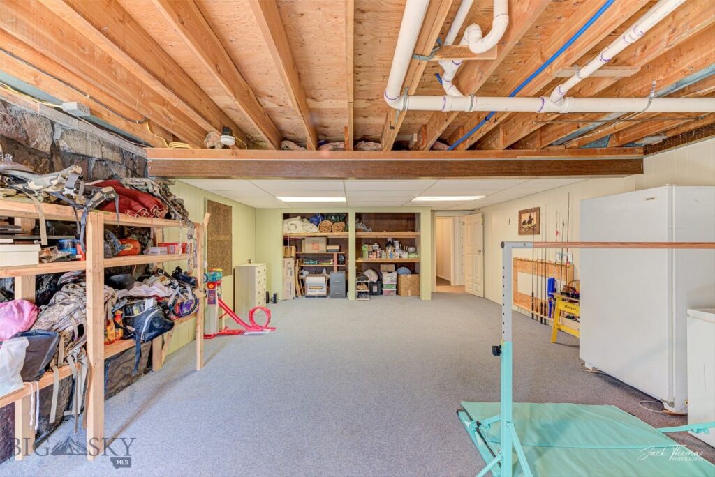 3925 W US Highway 12, Helena MT 59601