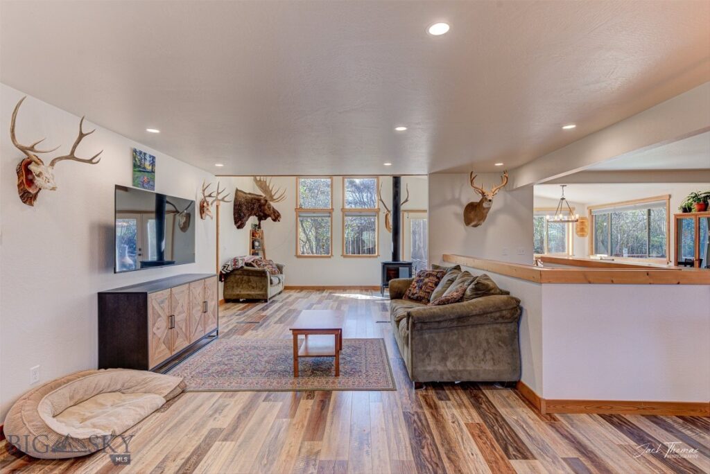 3925 W US Highway 12, Helena MT 59601