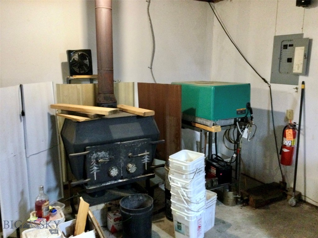 3925 Little Wolf Creek Road, Wolf Creek MT 59648