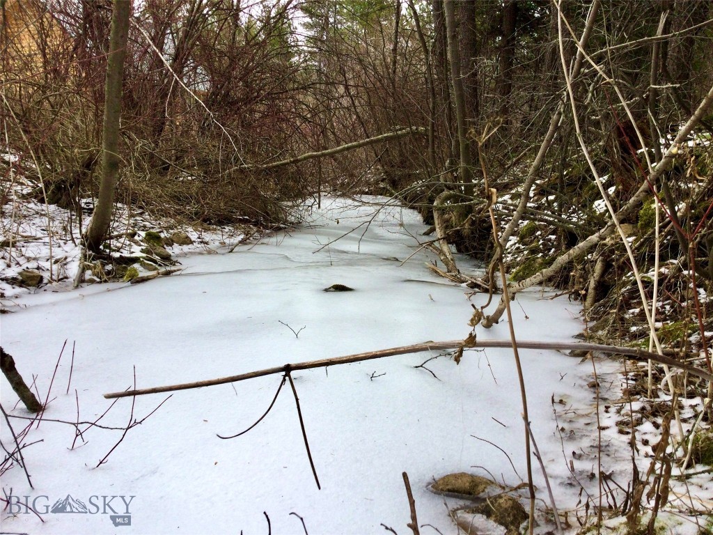 3925 Little Wolf Creek Road, Wolf Creek MT 59648