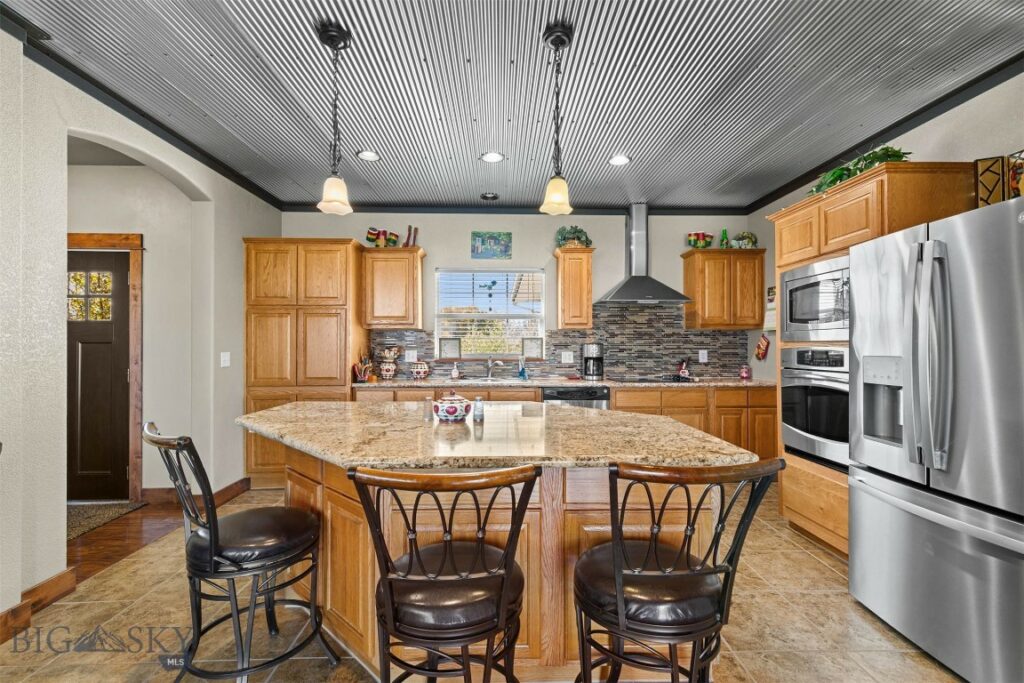 395 Parker Drive, Belgrade MT 59714