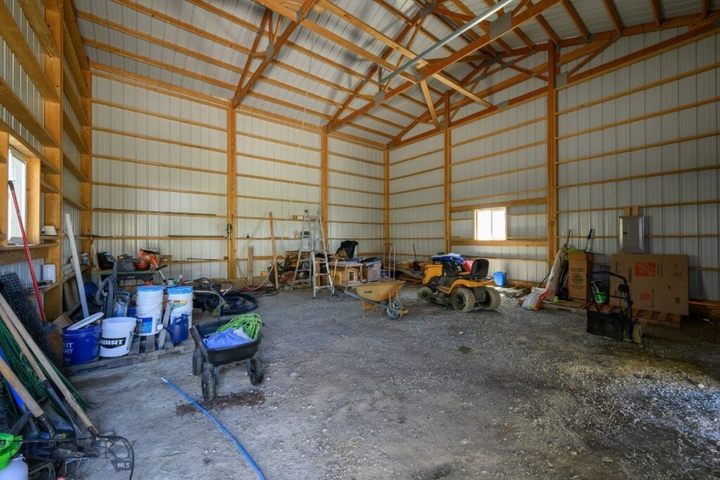 4 N Moonlight Drive, Roundup MT 59072