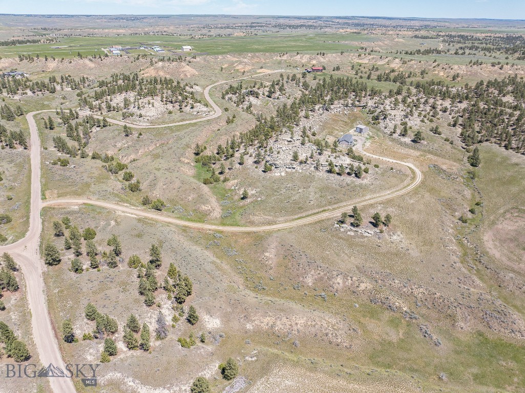 4 N Moonlight Drive, Roundup MT 59072