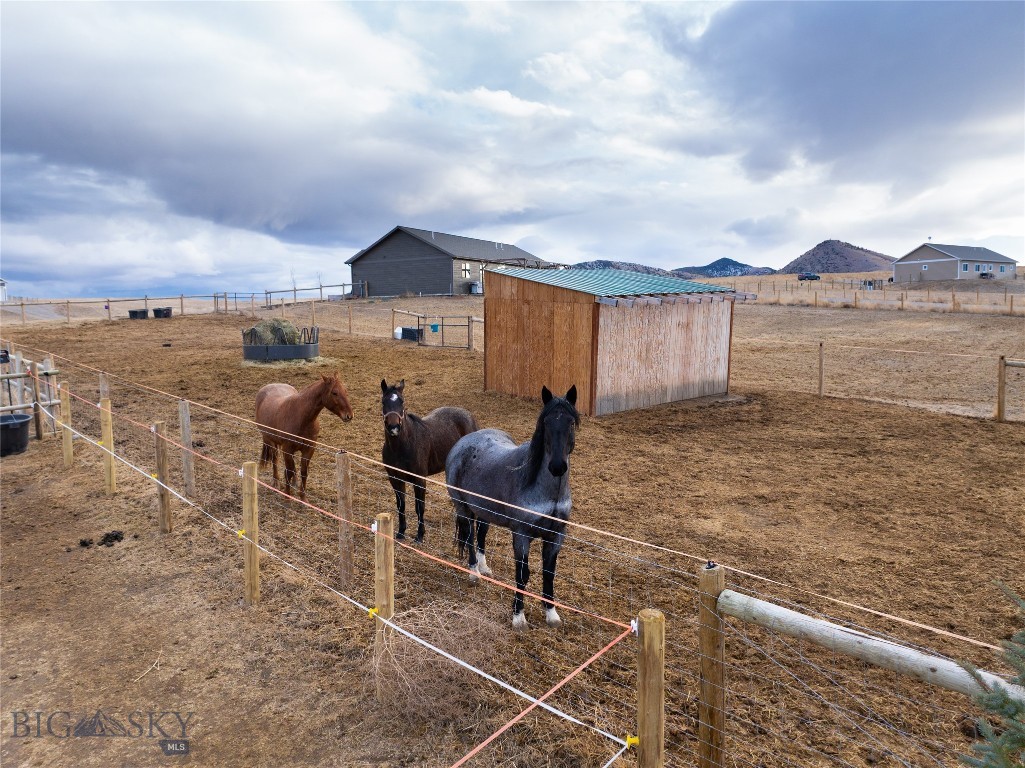 40 Santa Fe Trail, Three Forks MT 59752