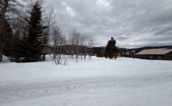 40 Bull Elk Road, West Yellowstone MT 59758