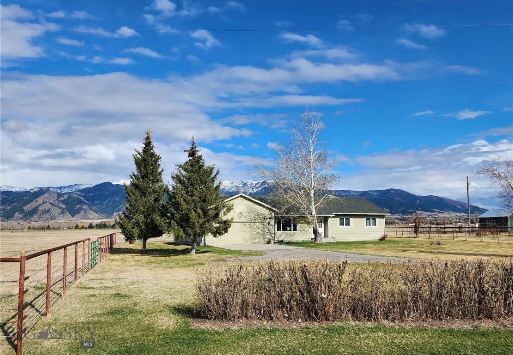 4040 Nelson Road, Belgrade MT 59714