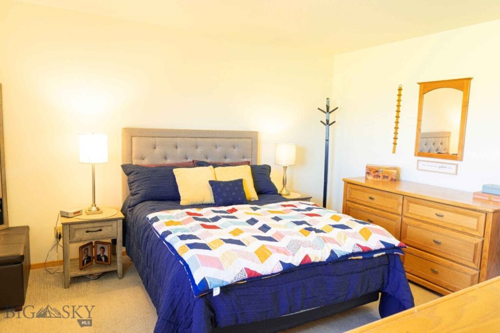 4040 Nelson Road, Belgrade MT 59714