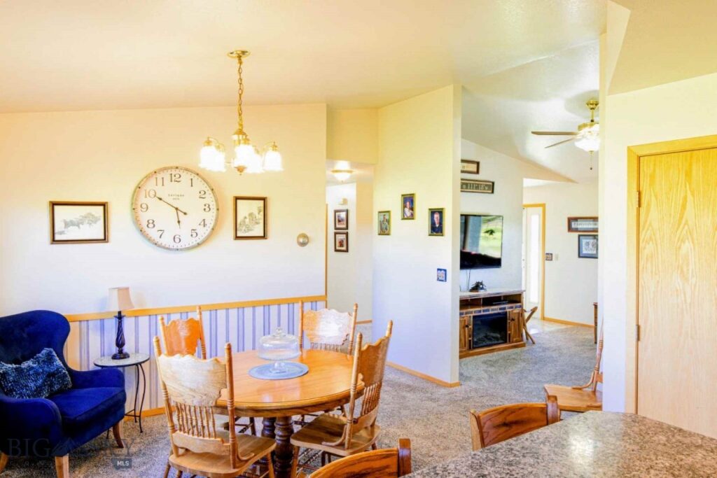 4040 Nelson Road, Belgrade MT 59714