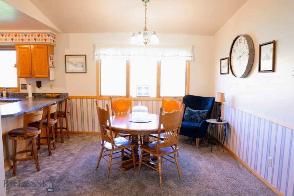 4040 Nelson Road, Belgrade MT 59714