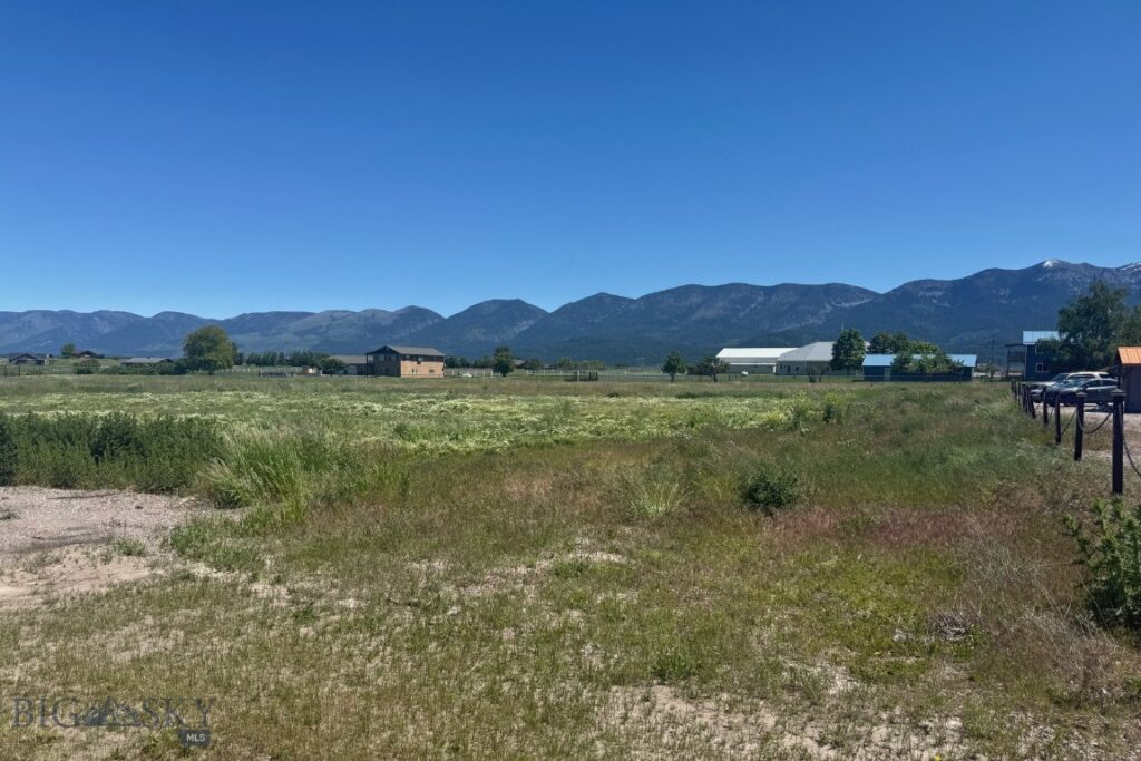 40517 Mt Highway 35, Polson MT 59860
