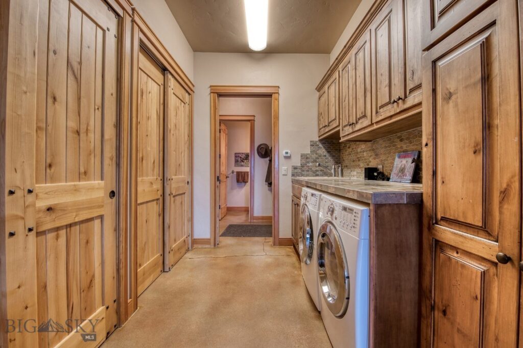 406 Chief Joseph Trail, Darby MT 59829