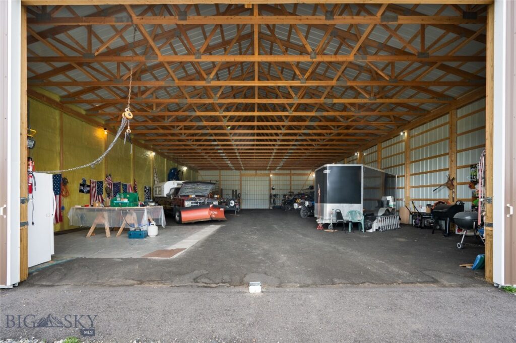 4125 US Highway 89 S, Livingston MT 59047