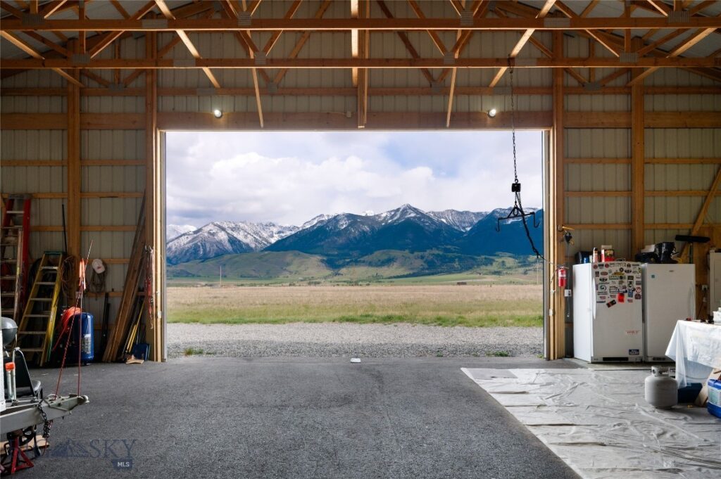 4125 US Highway 89 S, Livingston MT 59047