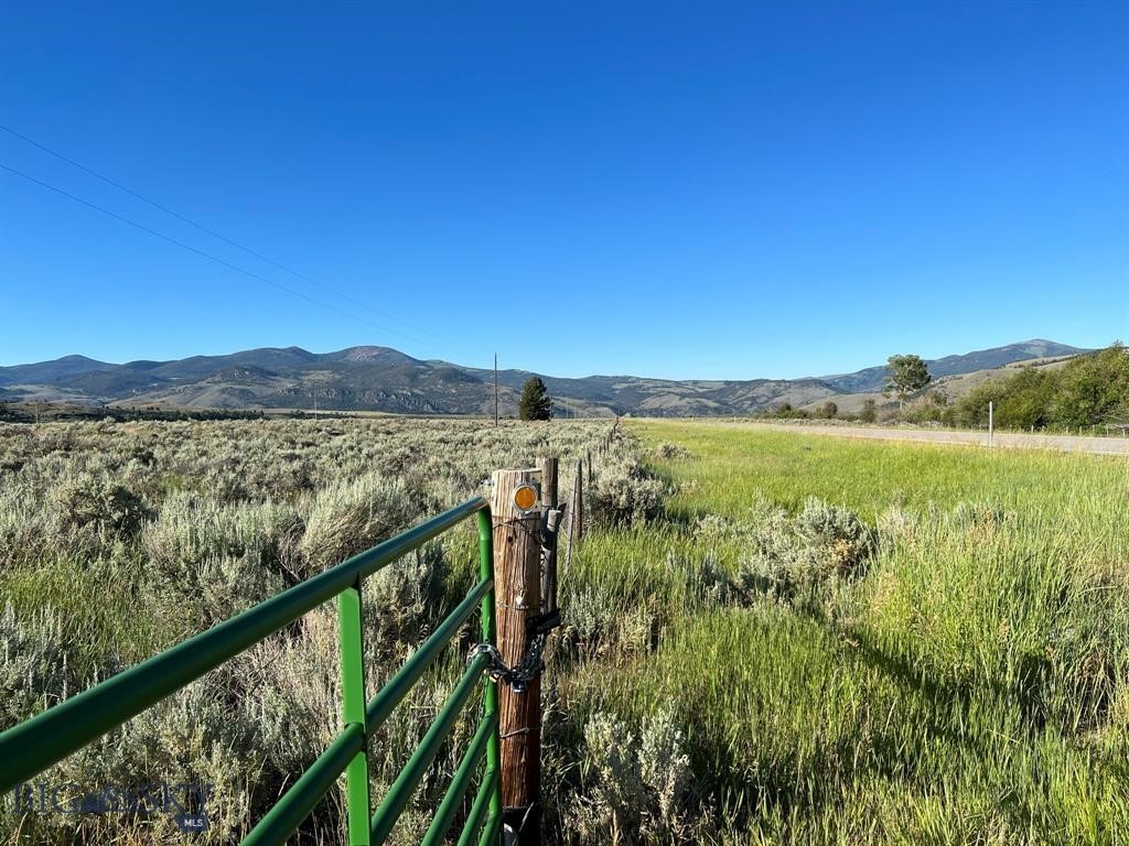 41555 Pioneer Mountains Scenic Byway, Wise River MT 59725