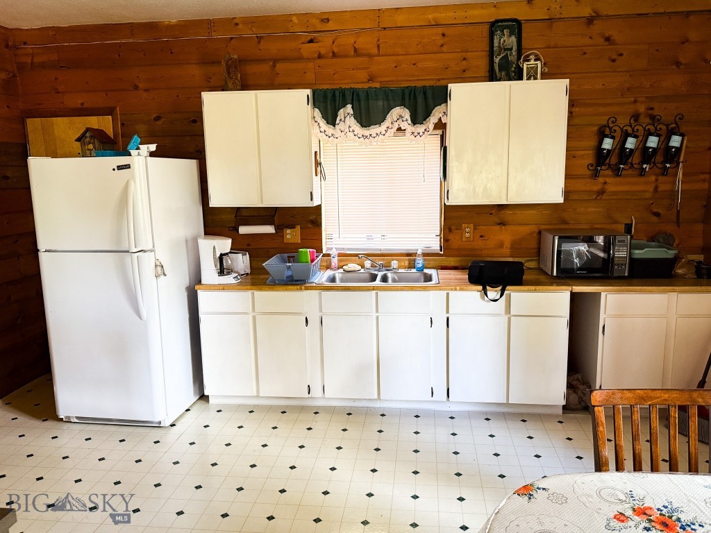 4220 Denton Gulch Road, Wolf Creek MT 59648