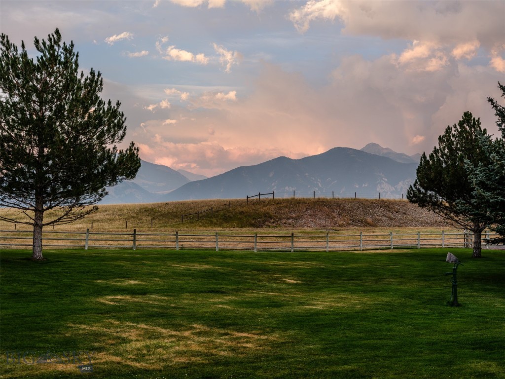 4487 US Highway 287 N, Ennis MT 59729