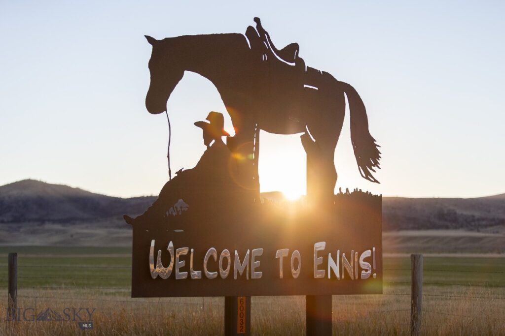 450 Loomis Way, Ennis MT 59729