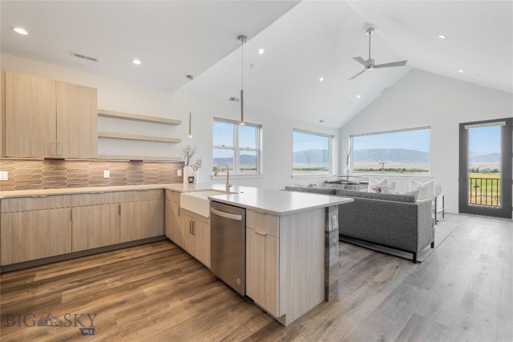 450 Loomis Way, Ennis MT 59729