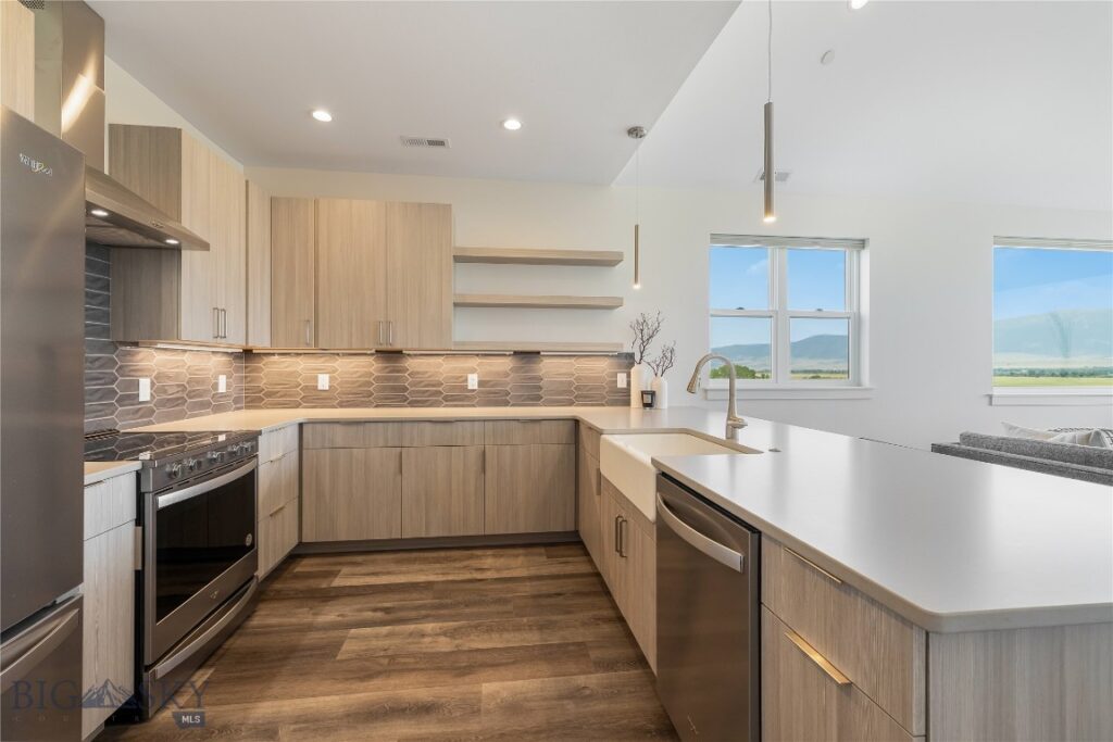 450 Loomis Way, Ennis MT 59729